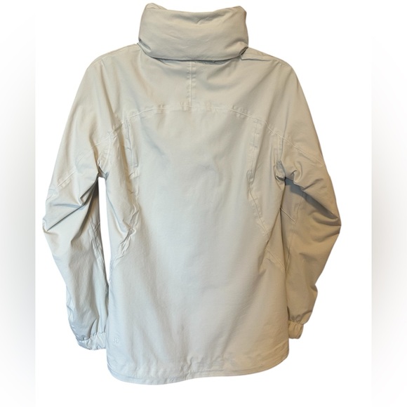 Women’s Lululemon Jacket - Picture 3 of 15